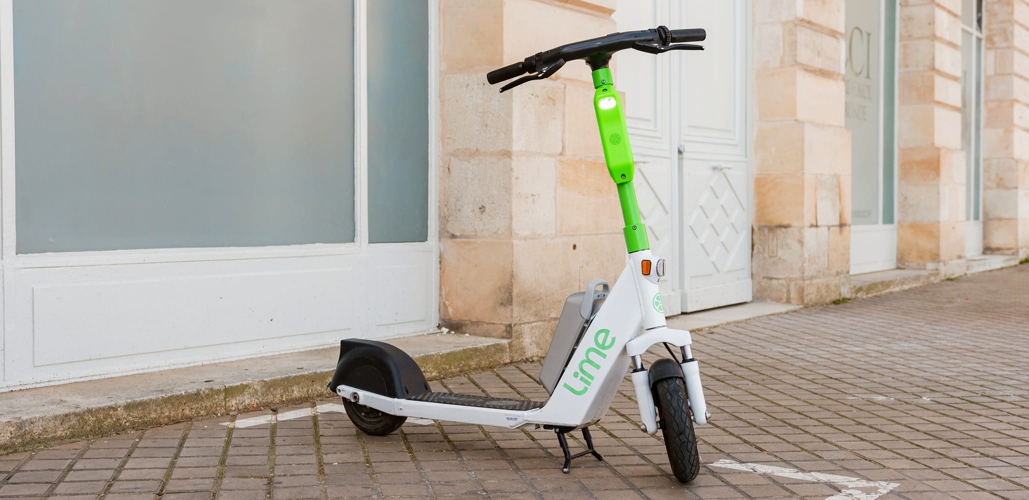 Can You Use an Electric Scooter As a Kick Scooter